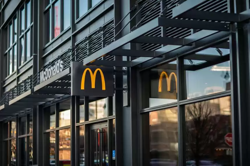 Әлібек Қуантыров: McDonald's-тің Қазақстаннан кетуі елдегі ет сапасына өлшем емес