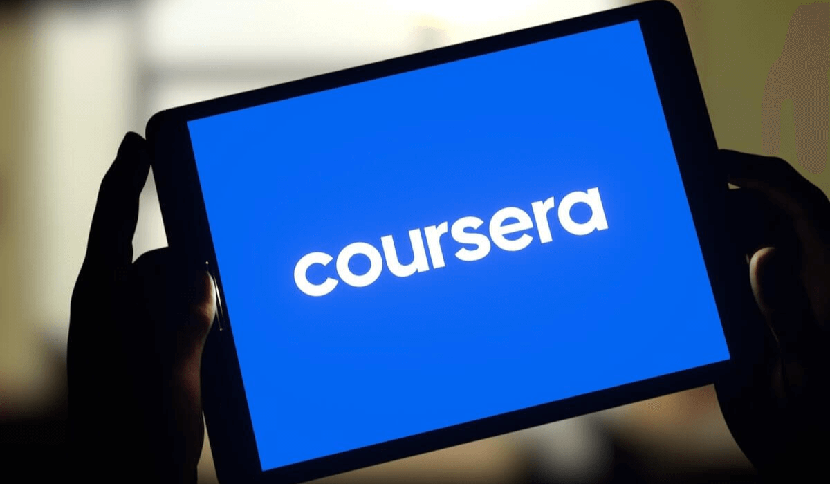 «Coursera» жетекшілері Қазақстанда