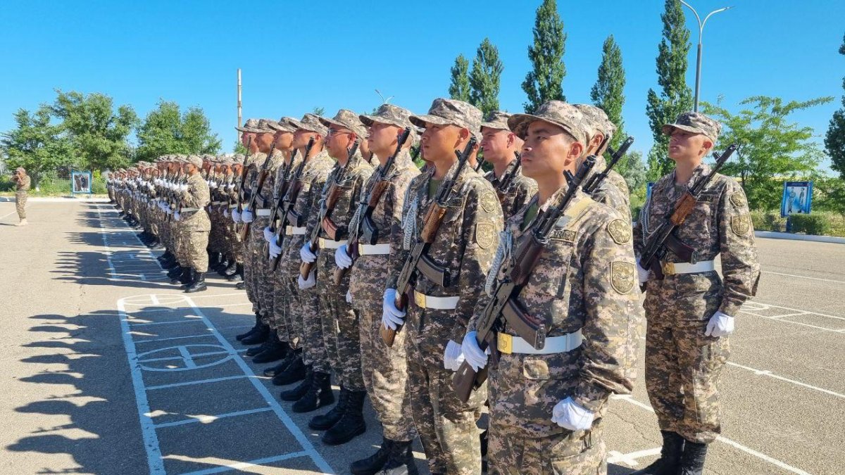 Еліміздегі 4000-нан астам сарбаздың кредиті кейінге қалдырылды