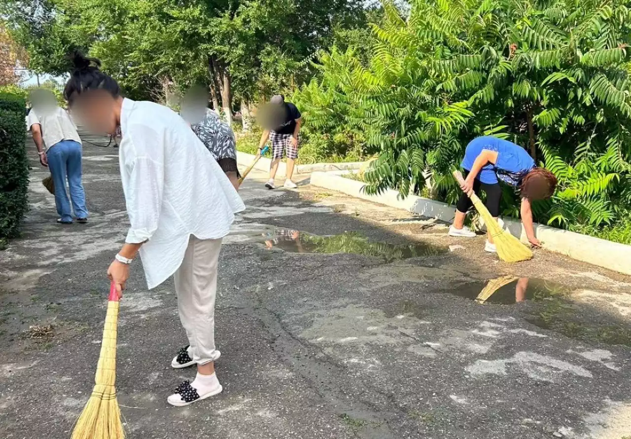 Тазалық жұмыстарына жазасын өтеушілер де өз үлестерін қосуда