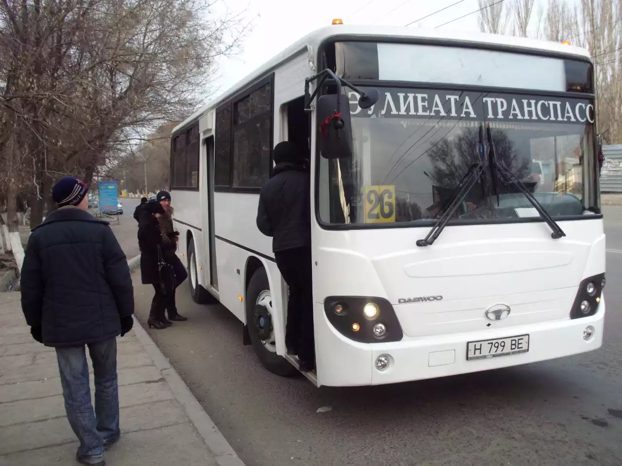 Жанарға жас алдырған әндер