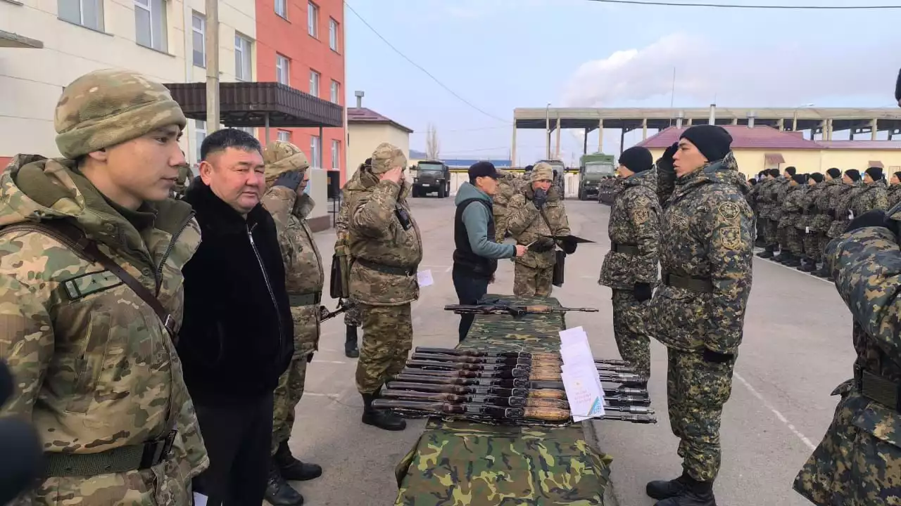 Түзеу мекемесі мен әскери бөлім қызметкерлері жас сарбаздарға тәжірибесімен бөлісті