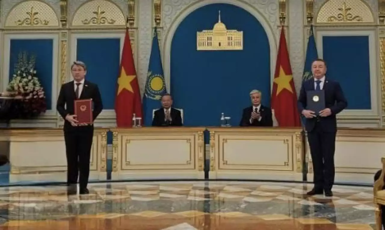 Қазақстан мен Вьетнам Әділет министрлері ынтымақтастық бағдарламасына қол қойды