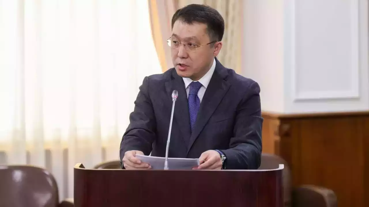 Тоқаев Көлік министрі Қарабаевқа сөгіс жариялады
