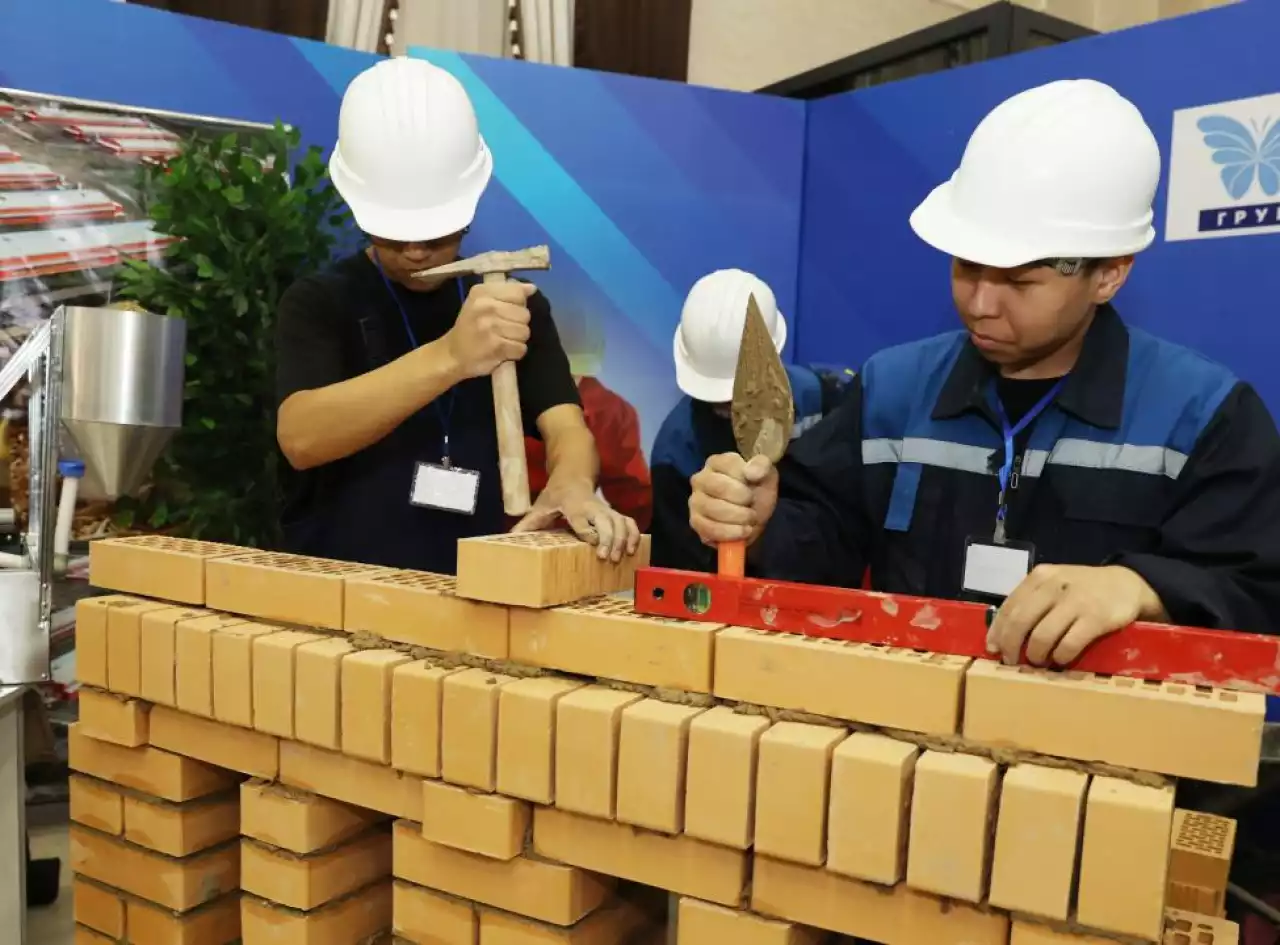 Жұмысшы мамандықтарына кешенді көзқарас