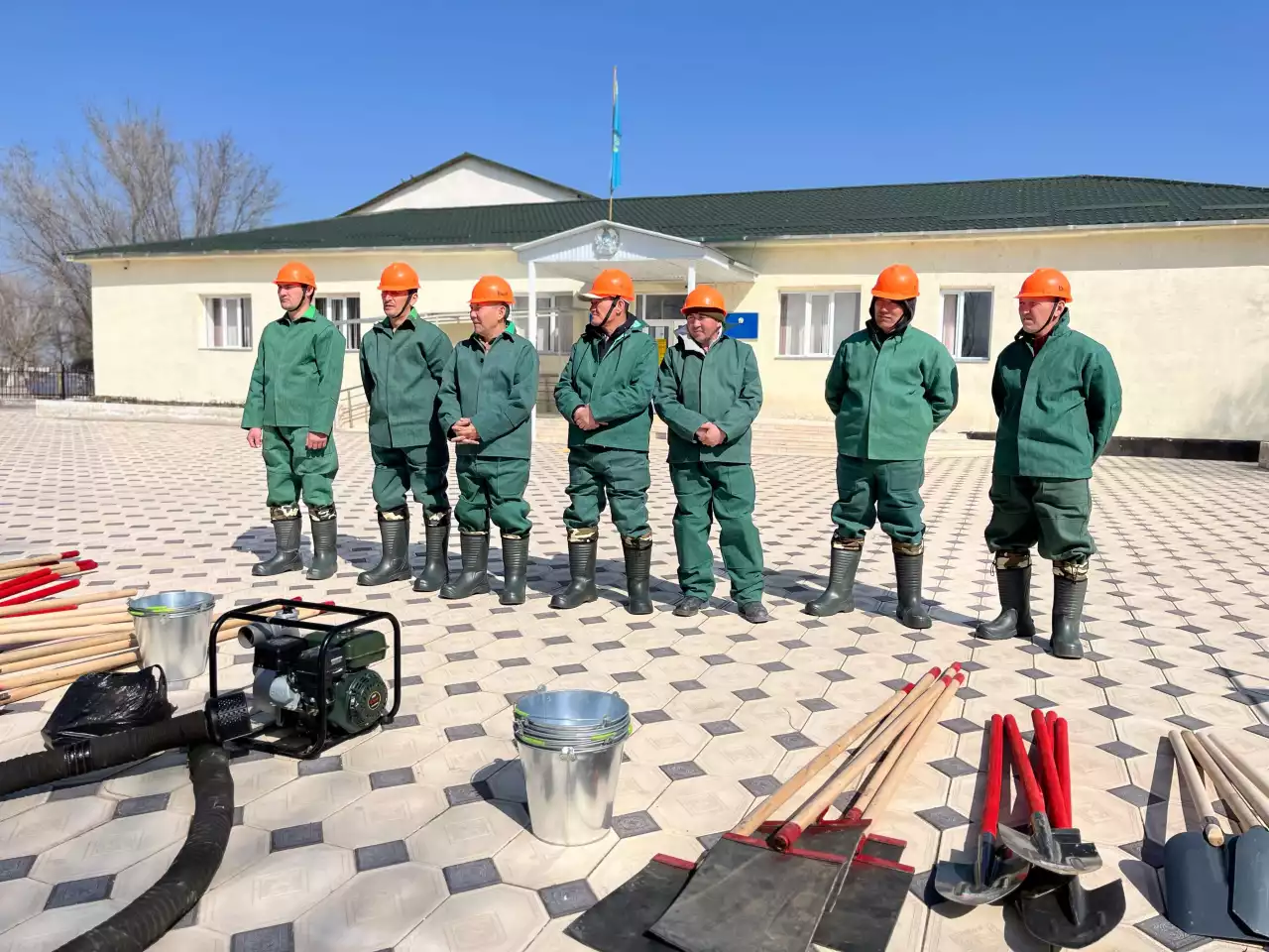 Ерікті өртсөндірушілер елді ойлайды