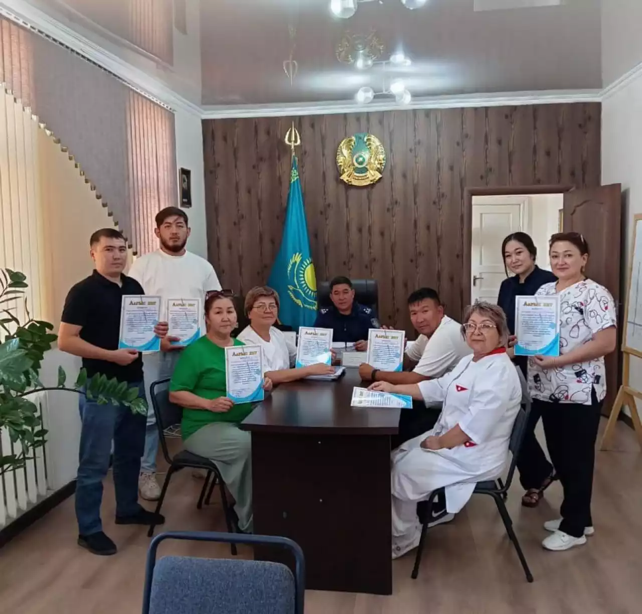 №59 мекеме ұжымы медицина қызметкерлерін кәсіби мерекелерімен құттықтады