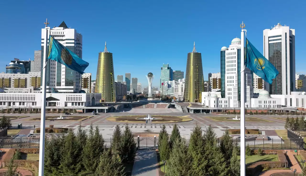 Тоқаев елорда мен мегаполистерді дамытуға бағытталған заңға қол қойды