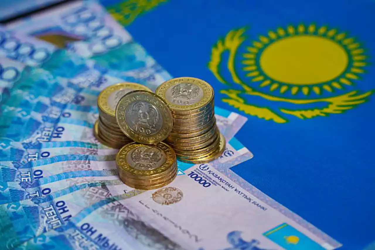 Конституция күні: балаларға 78 мың теңгеге дейін әлеуметтік көмек беріледі