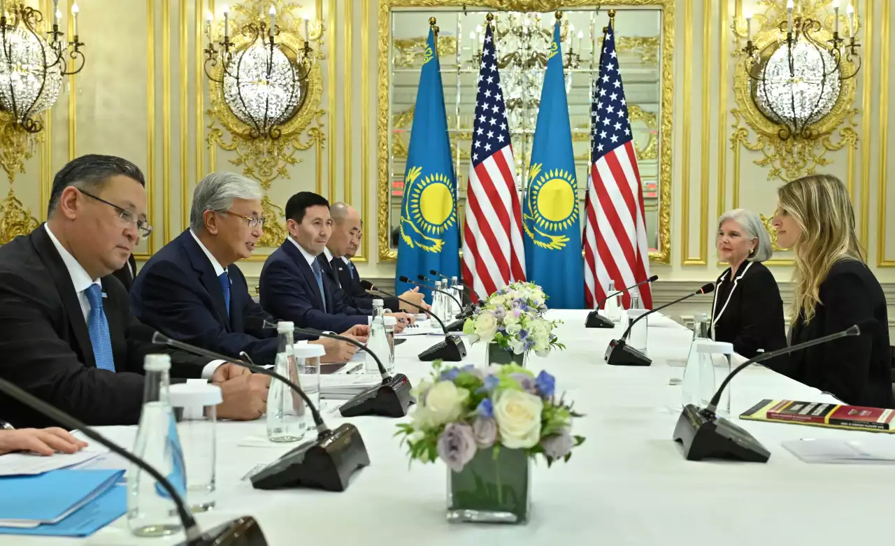 Президент АҚШ-та қазақ мәдениетін дәріптеп жүрген Смитсон институтына алғыс айтты
