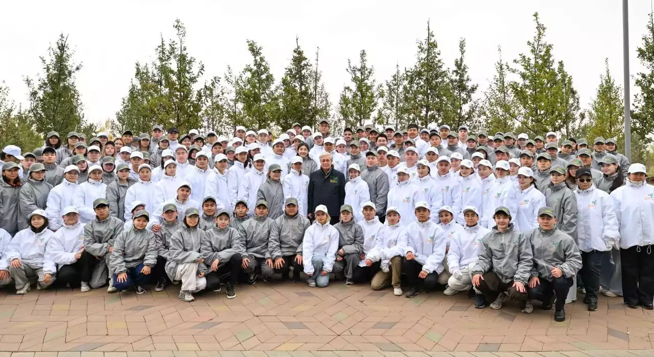 Мемлекет басшысы «Таза Қазақстан» экологиялық акциясына қатысты