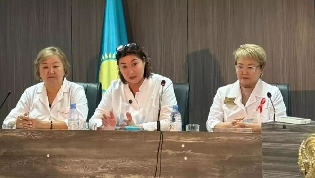 9 айда АИТВ инфекциясын 93 адам жұқтырды