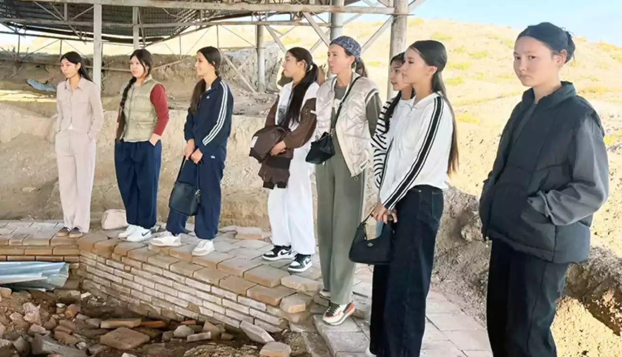 Тарихты тану – тағылымды іс