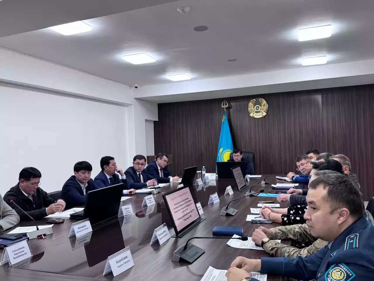 Адам өмірі бәрінен артық