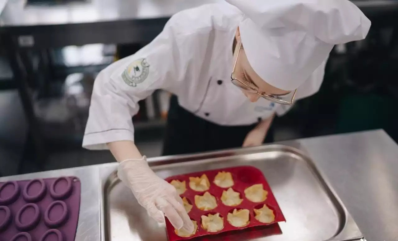 Ас пісіріп ақша табуда