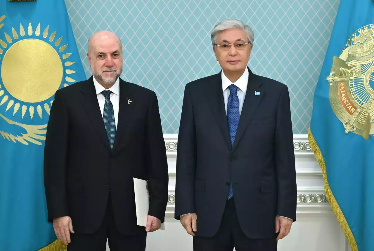 Мемлекет басшысы Палестина президентін Қазақстанға шақырды