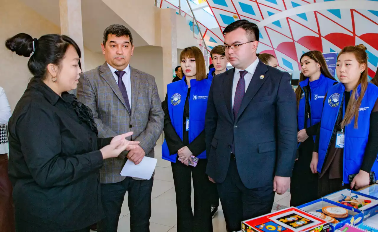 «Көшбасшылар мектебі» жобасы басталды