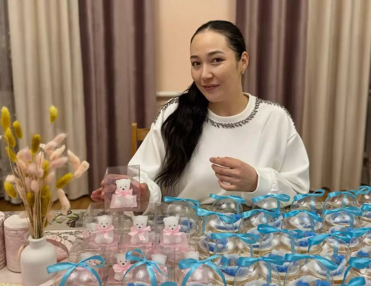 Қолөнерші Қарлығаш