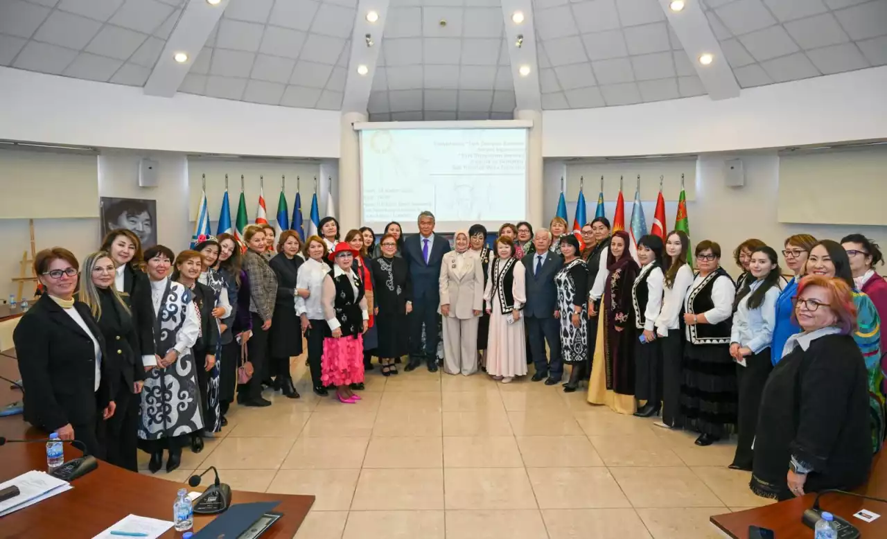 Ататүрік елінде алғыс арқалаған аналар