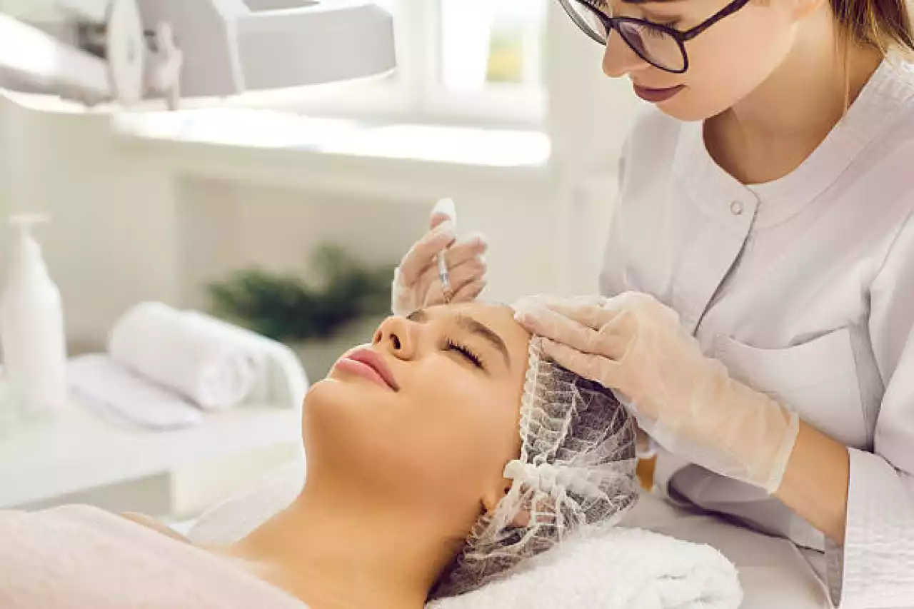 Лицензиясыз қызмет: салон клиентке миллионнан астам қаржыны қайтарды