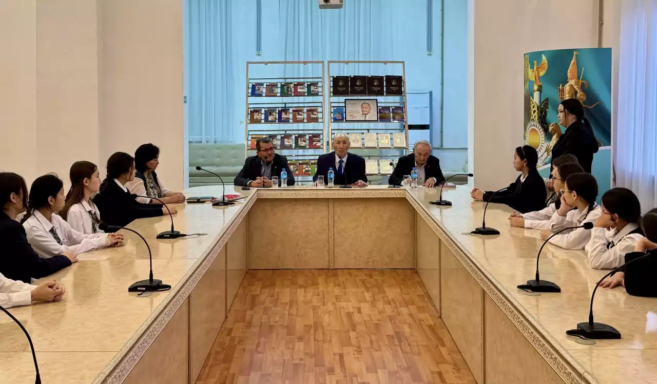 Мекемтас Мырзахметұлының 95 жылдығына орай «Нар Тұлға» әдеби баркемпі өтті