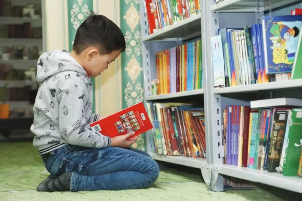 Жас ұрпақты кітап оқуға қалай қызықтырамыз?