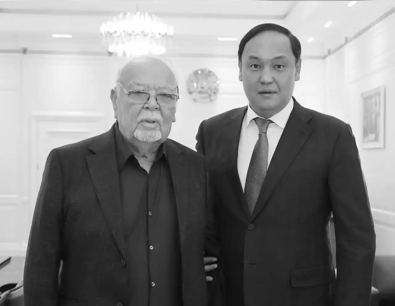 Аймақ басшысы Асанәлі Әшімовтің отбасына көңіл айтты