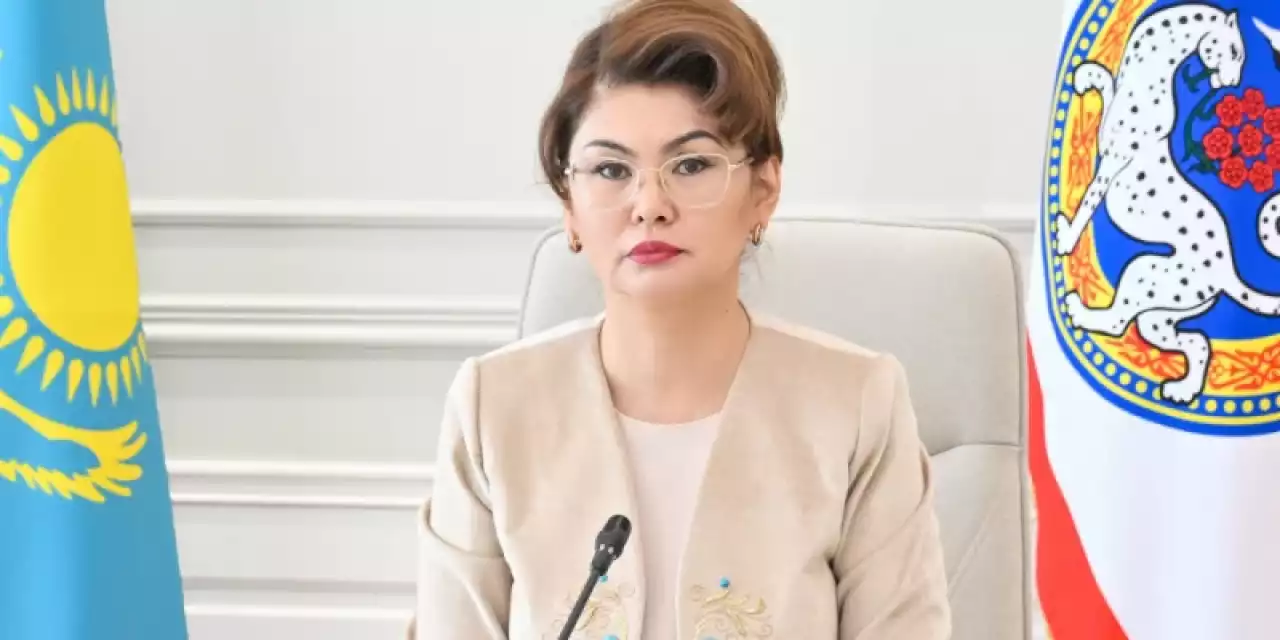 Аида Балаева архив қызметкерлерін кәсіби мерекесімен құттықтады