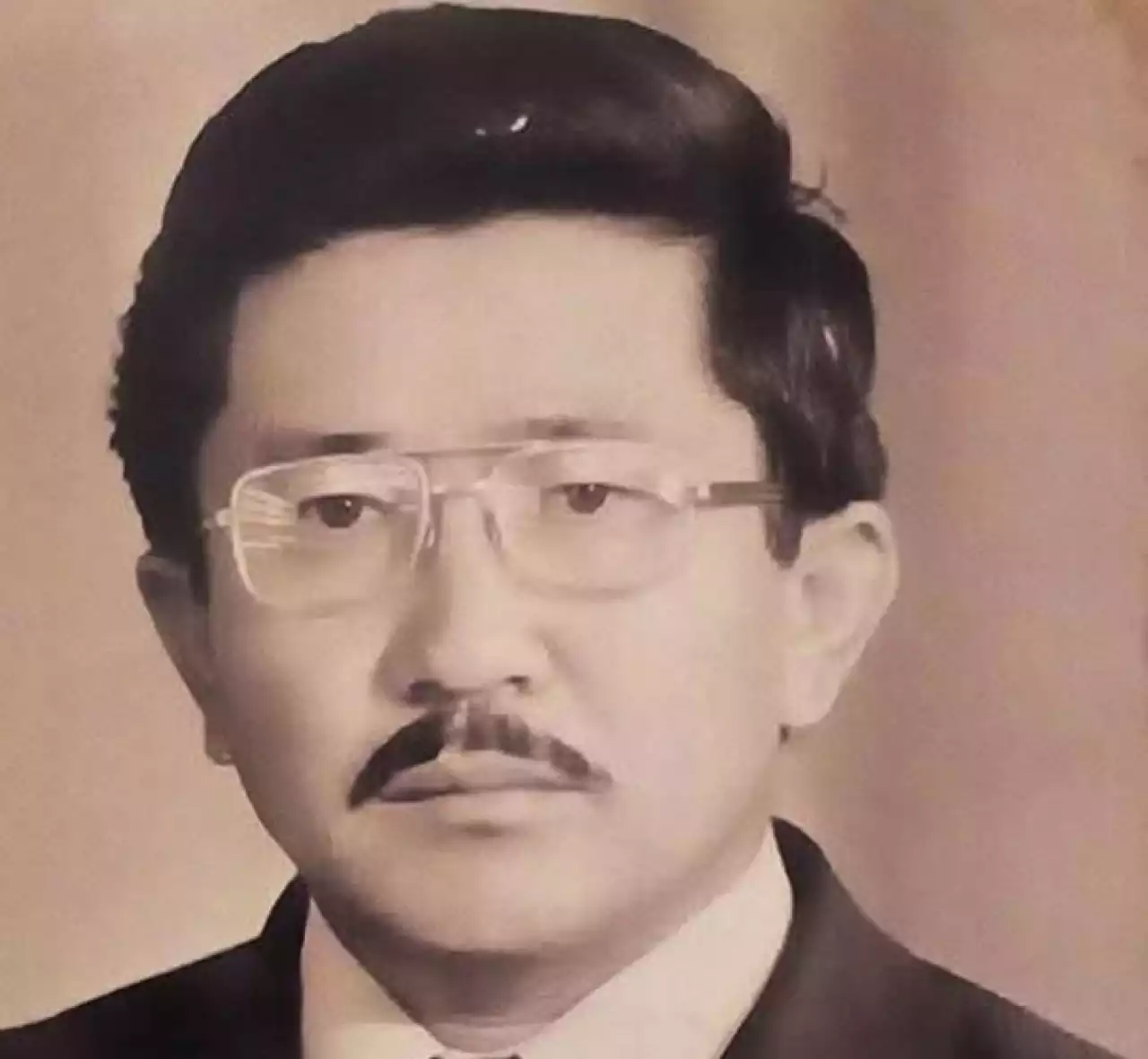 Бар ғұмырын ұрпақ тәрбиесіне арнады