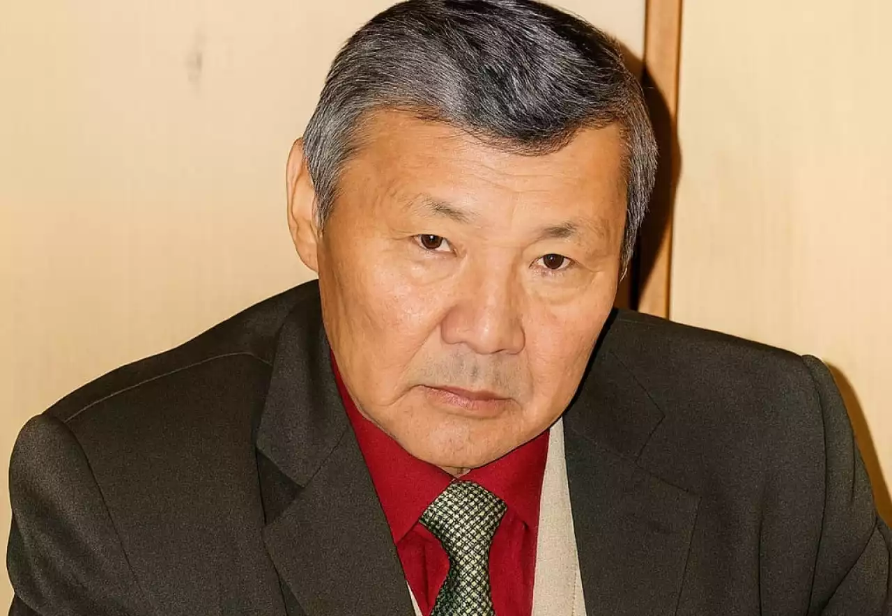 «Бір сырым бар айтатын саған, күнім...»