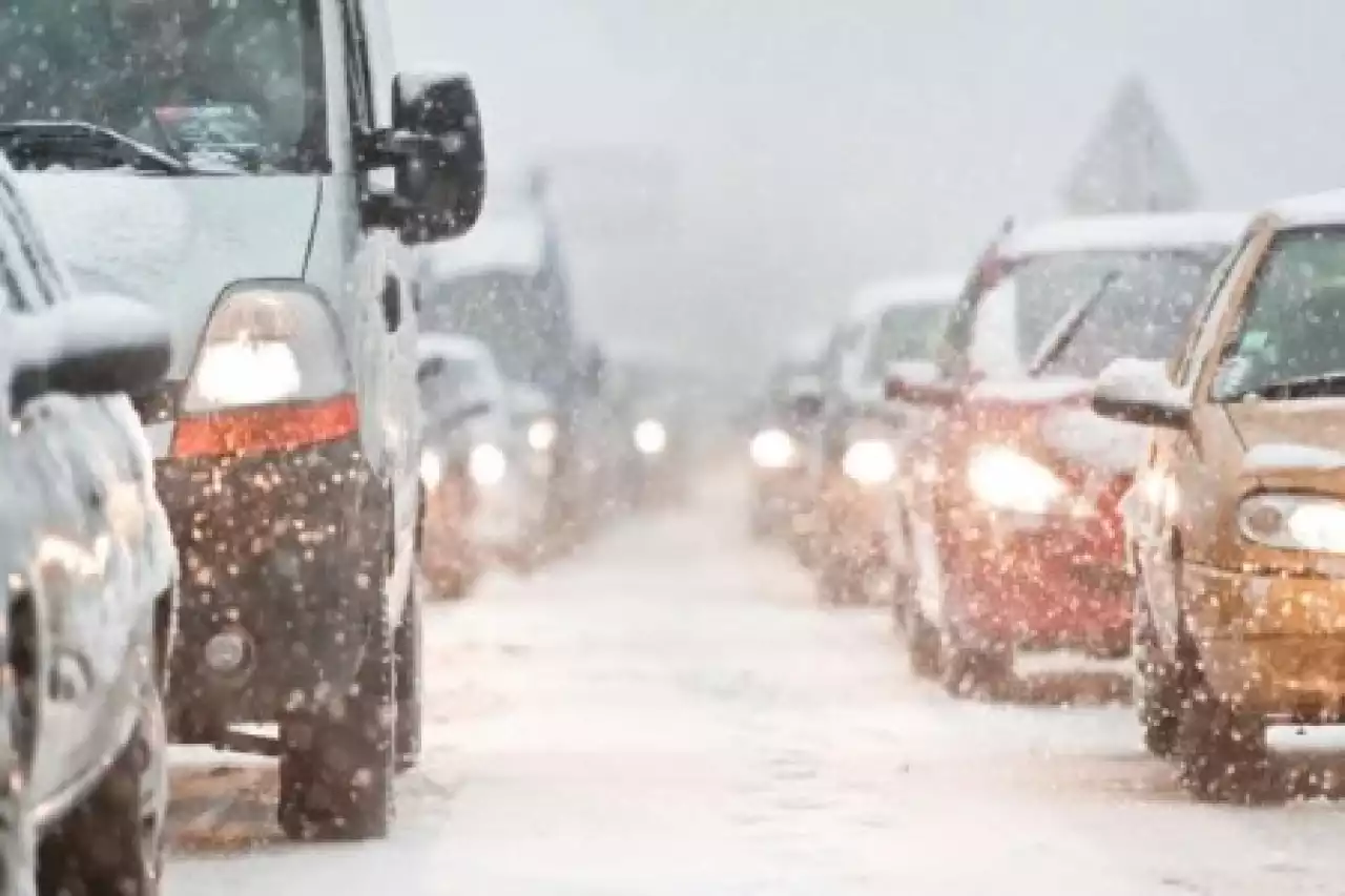 Бірнеше өңірде ауа райының қолайсыздығына байланысты республикалық жолдар жабылды