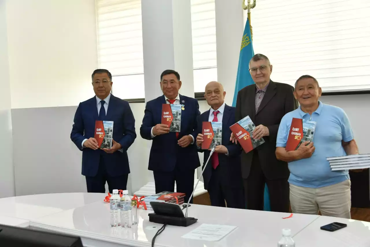 ҚазМУ қалашығы қалай салынды?