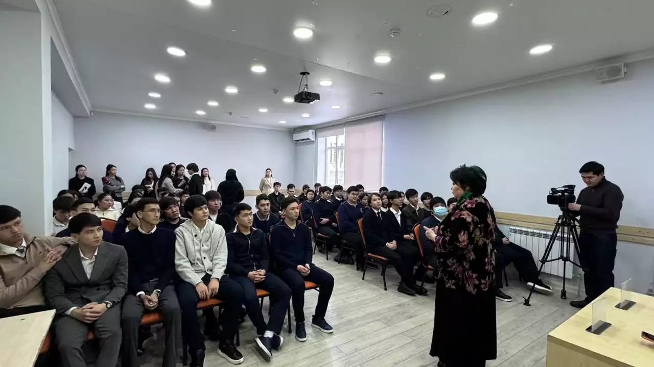 Жамбыл облысында «Таза Қазақстан» экологиялық акциясы аясында «Таза Тараз – таза қала» атты жастармен кездесу өтті