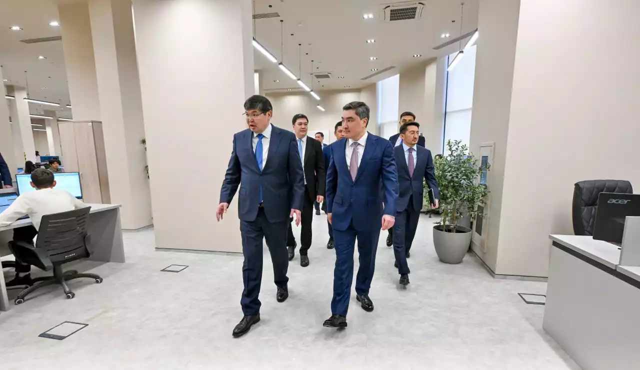 Олжас Бектенов салық реформасы бойынша түсіндіру жұмыстарының барысымен танысты