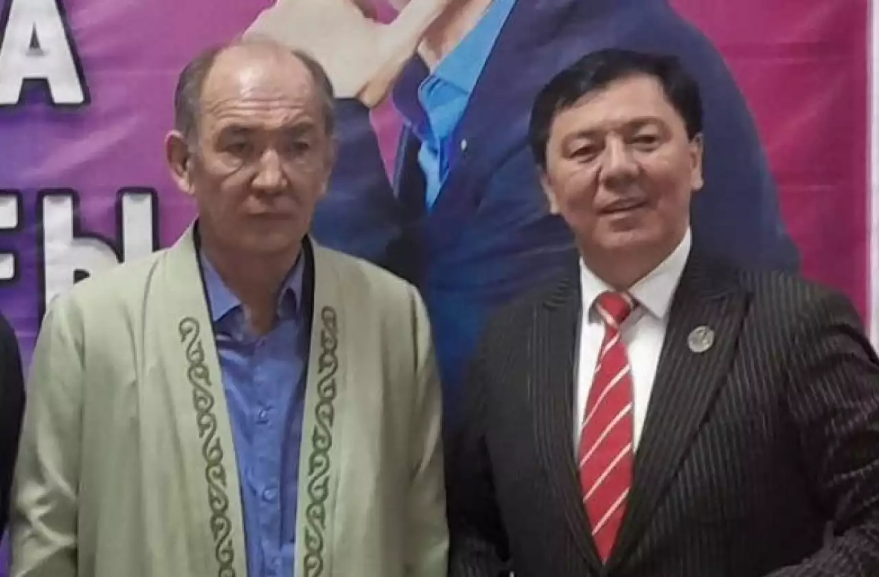 Сатира саңлағымен сырласқан сәт