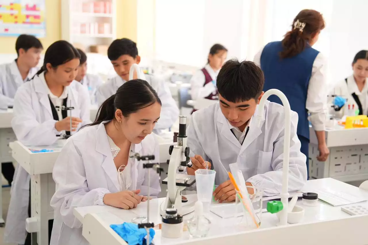 1,1 млн-нан астам ауыл оқушылары үшін оқу жағдайлары жақсарды