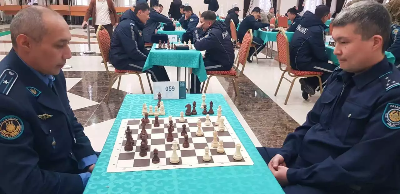 Таразда күштік құрылым қызметкерлері арасында шахматтан жарыс өтуде