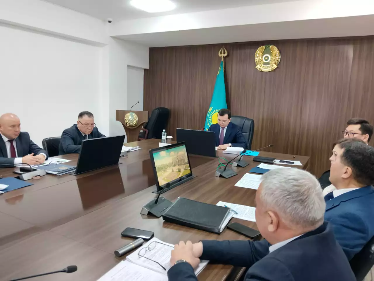 Қоғаммен ашық пікір алмасуды жалғастыру керек