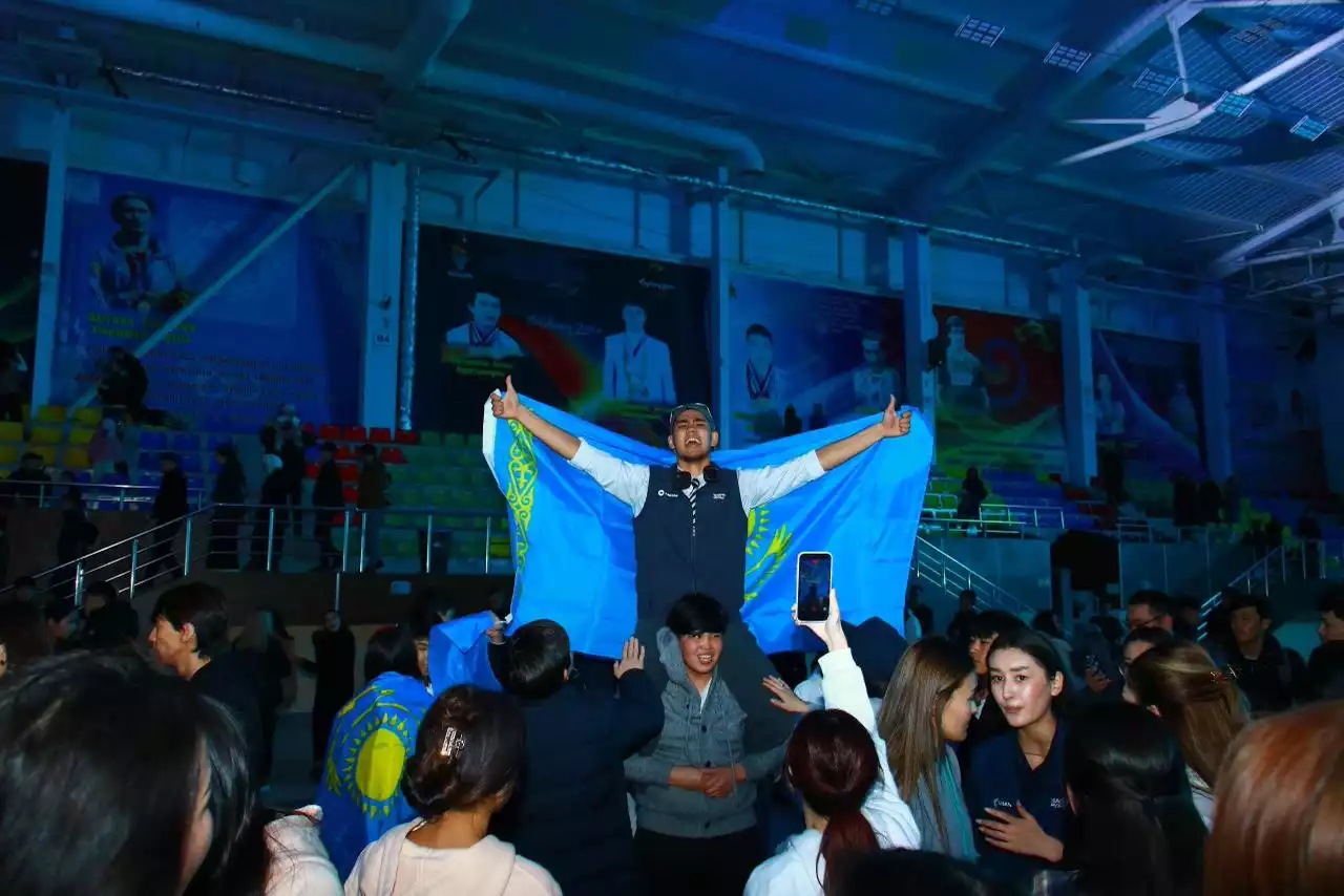 Таразда «Конституциялық реформаға қолдау» атты ауқымды live-концерт өтті