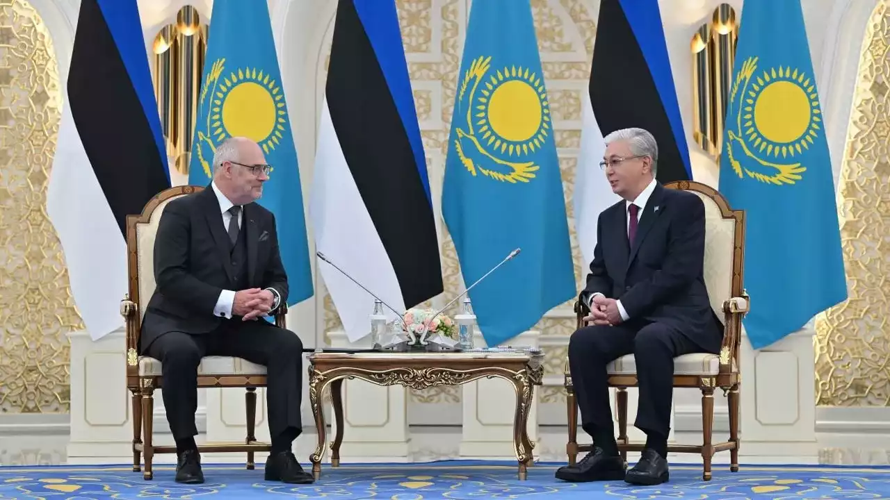 Мемлекет басшысы Эстония Президентін Тәуелсіздік күнімен құттықтады