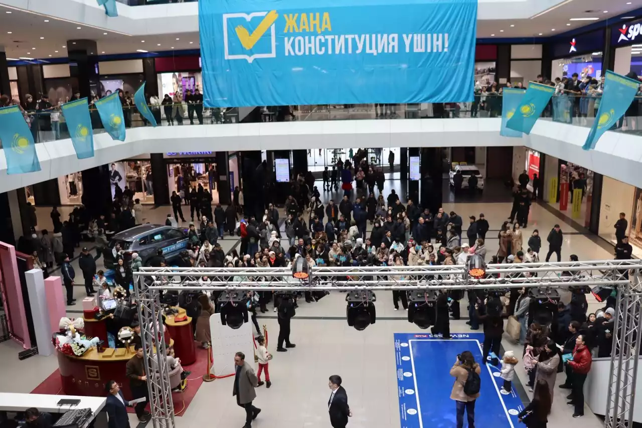 Таразда жаңа Конституция жобасын қолдауға арналған LIVE-концерт өтті