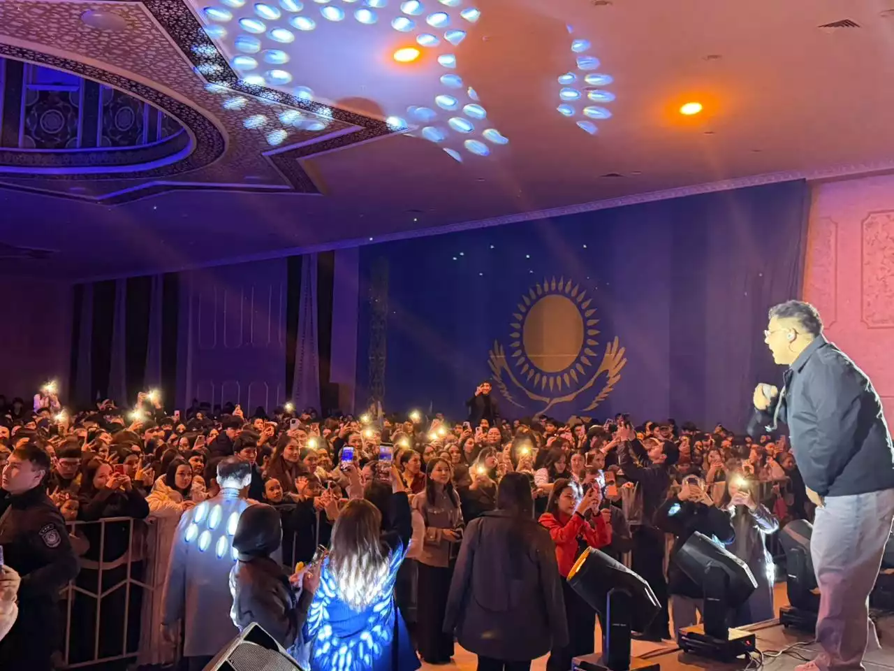 Көне Таразда әуенге толы жастар кеші өтті