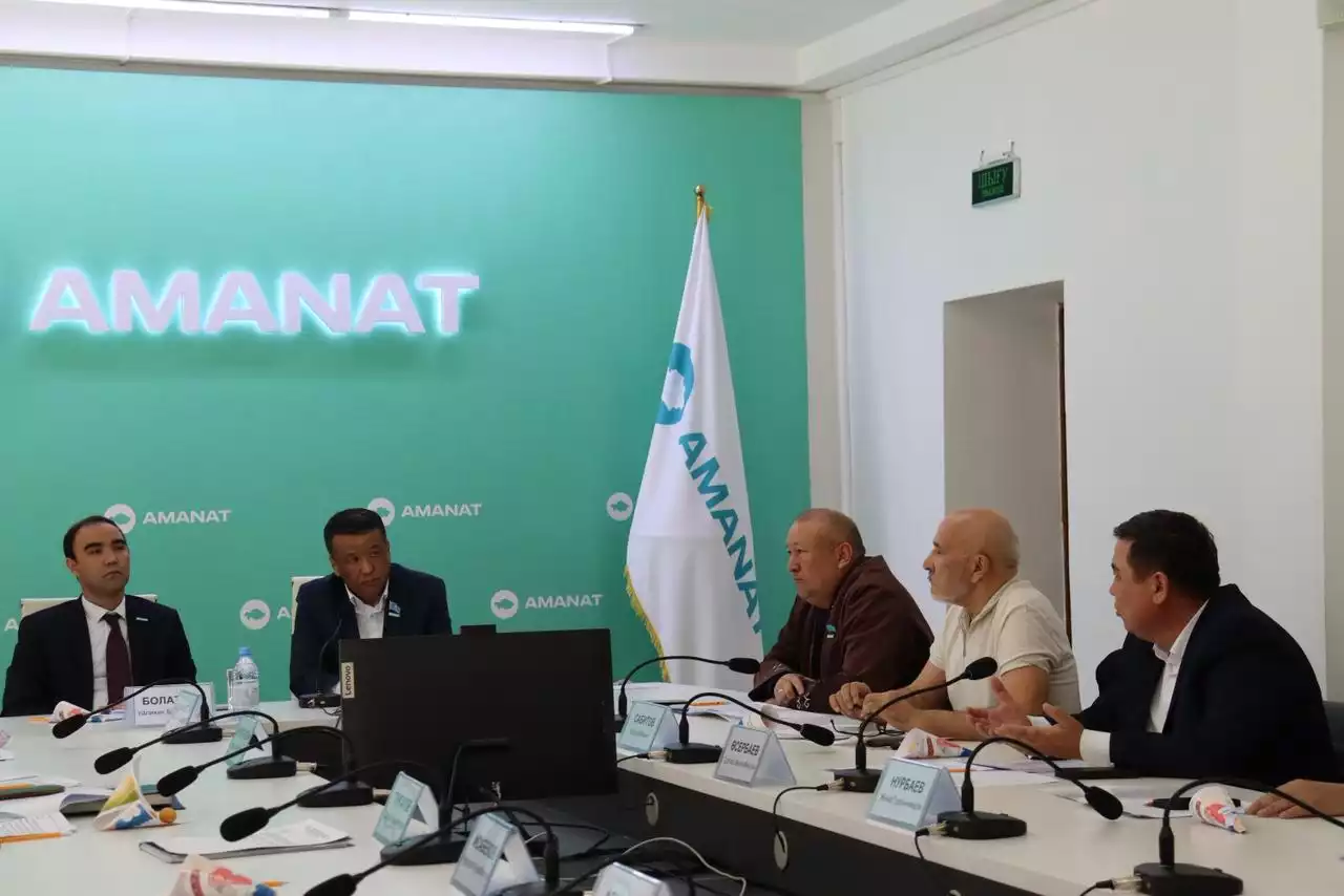 Көшеттерге күтім керек