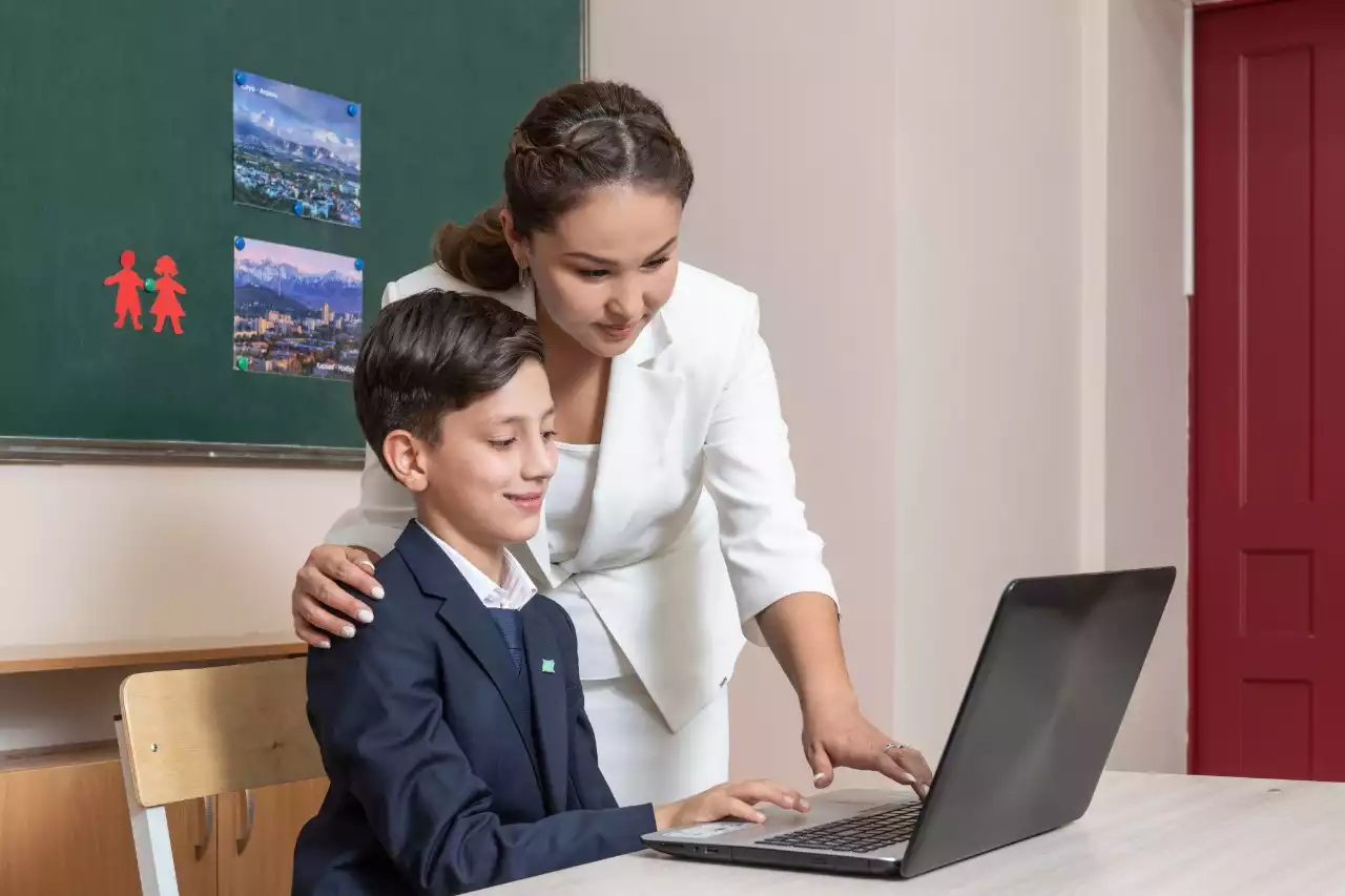 105 педагог конкурссыз жұмысқа қабылданды