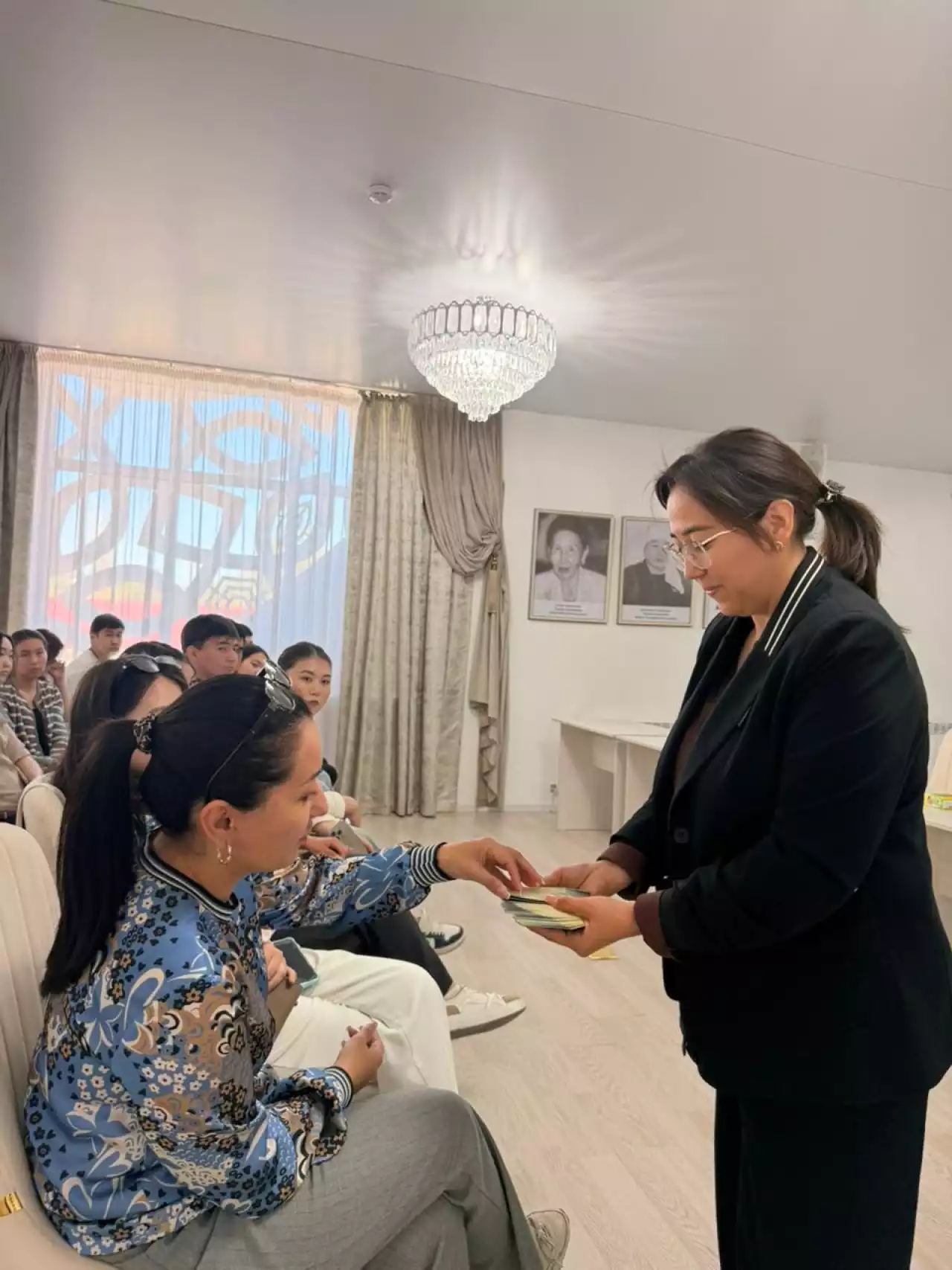 Тренингтен студенттер көп тренингтен студенттер көп ой түйіп қайтты