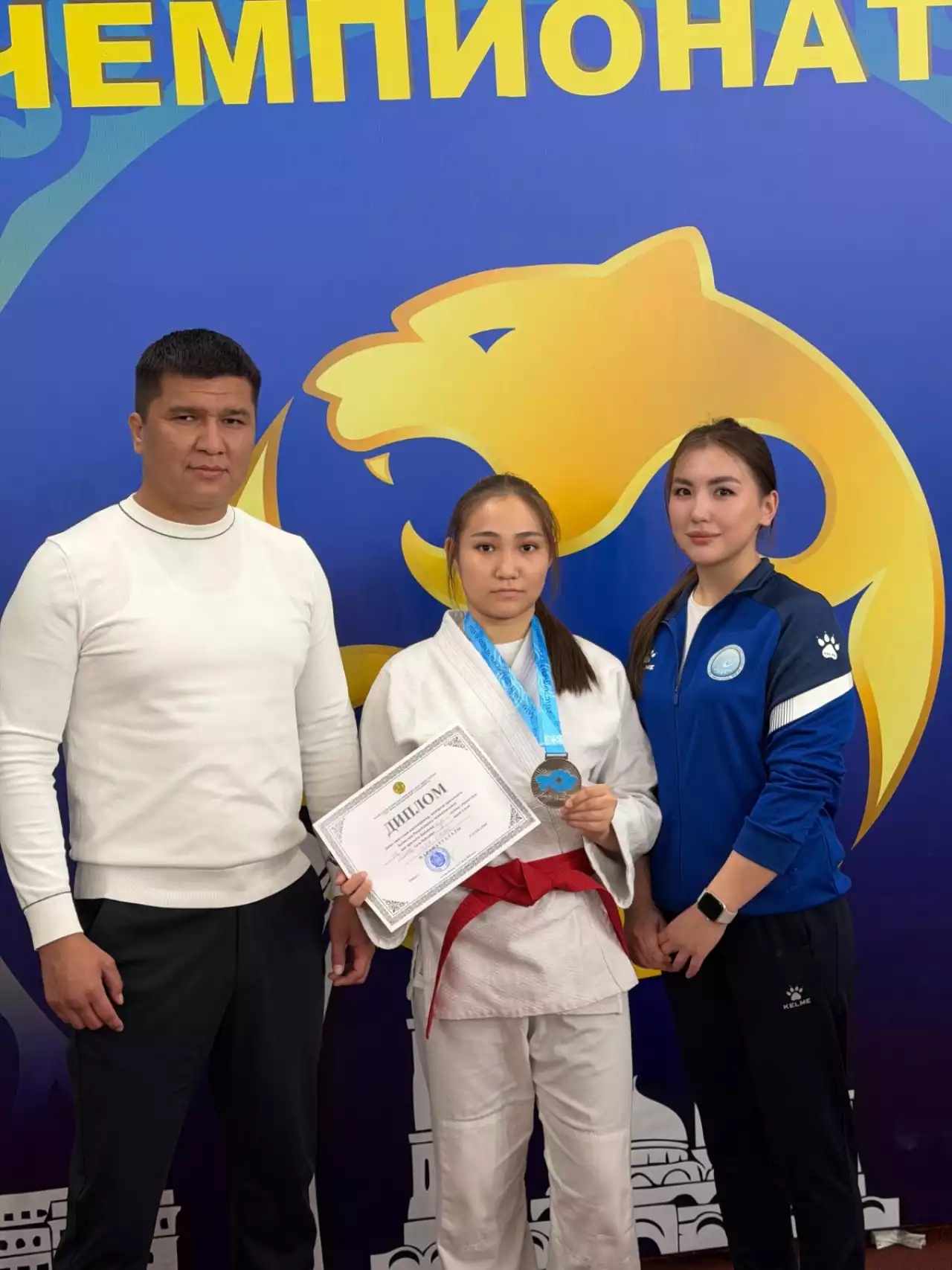 Жамбылдық жасөспірімдер жеңіспен оралды
